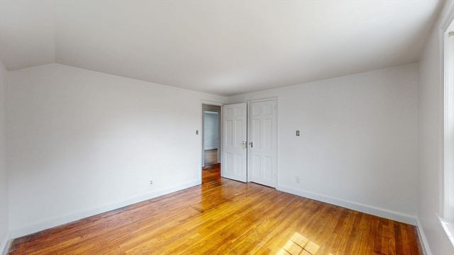 12 Fessenden St, Newton, MA 02460