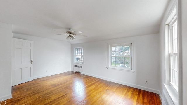 12 Fessenden St, Newton, MA 02460