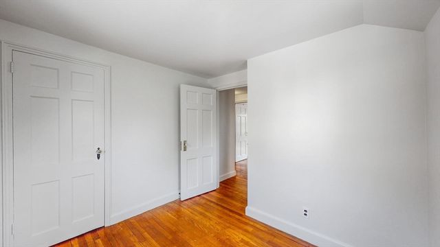12 Fessenden St, Newton, MA 02460