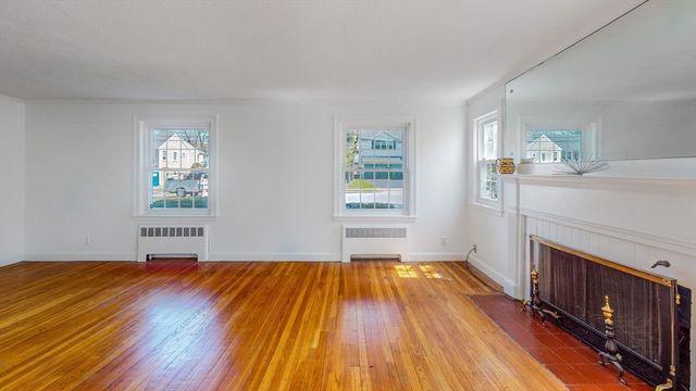 12 Fessenden St, Newton, MA 02460