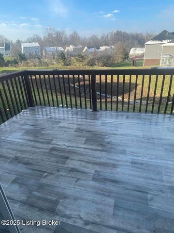 114 Belden Trl, Louisville, KY 40245