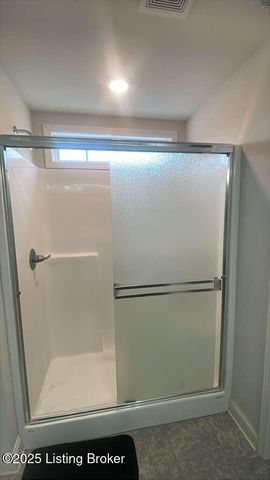 114 Belden Trl, Louisville, KY 40245