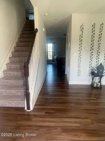 114 Belden Trl, Louisville, KY 40245