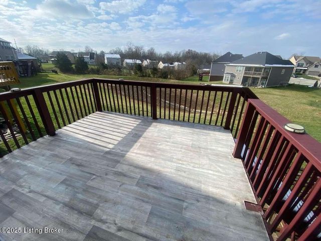 114 Belden Trl, Louisville, KY 40245