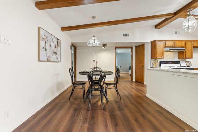 8722 Midcrown, Windcrest, TX 78239