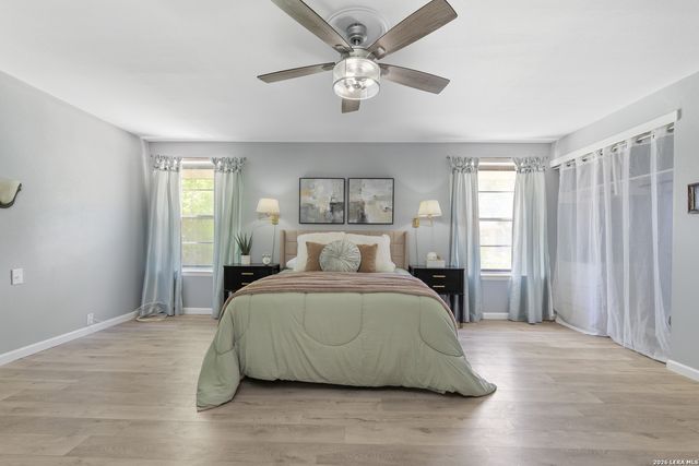 8722 Midcrown, Windcrest, TX 78239