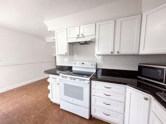 651 Raleigh Drive, Columbus, OH 43228