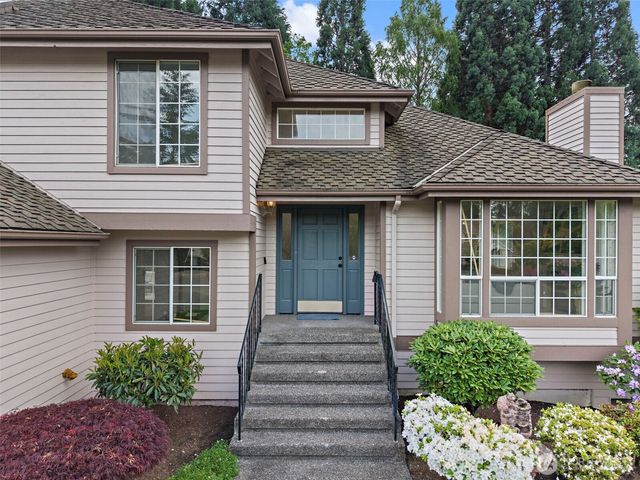 9219 S 237th Place, Kent, WA 98031