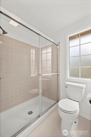 9219 S 237th Place, Kent, WA 98031