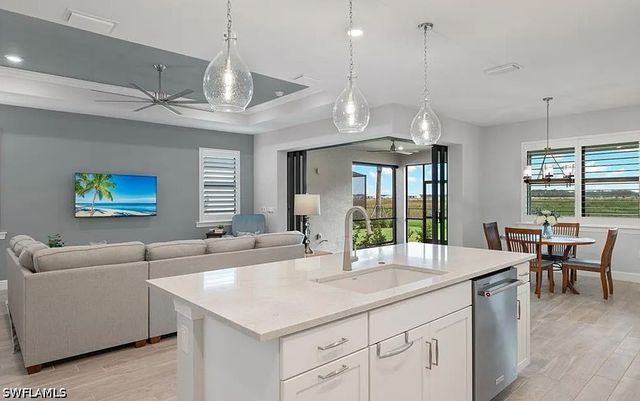20285 Napa LOOP, Estero, FL 33928
