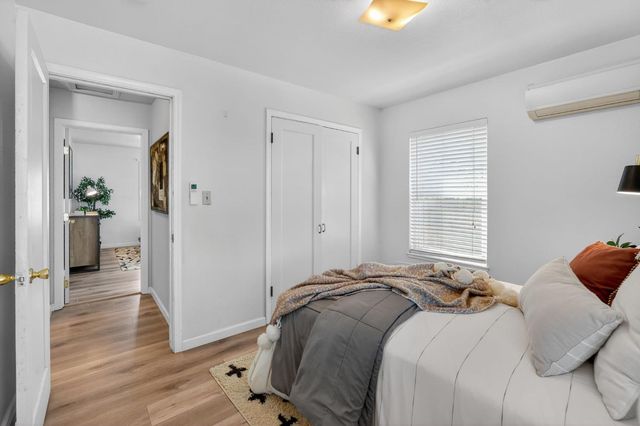 2321 Howe Ave, Sacramento, CA 95825