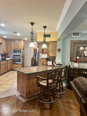 2421 Washington Avenue, Pascagoula, MS 39567