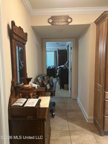 2421 Washington Avenue, Pascagoula, MS 39567