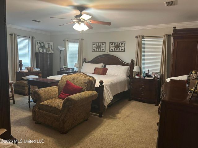 2421 Washington Avenue, Pascagoula, MS 39567