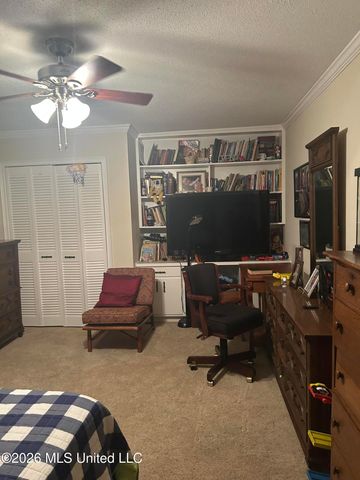 2421 Washington Avenue, Pascagoula, MS 39567