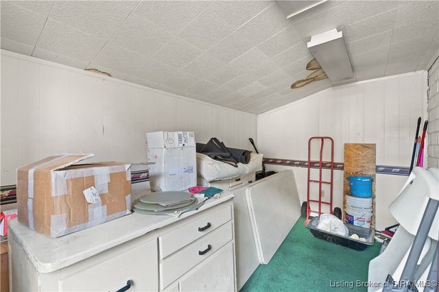 1302 E 10th Street, Jeffersonville, IN 47130
