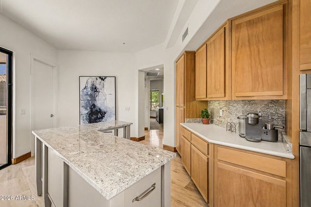 11075 E DESERT VISTA Drive, Scottsdale, AZ 85255