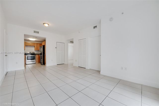 750 SW 2nd St, Miami, FL 33130