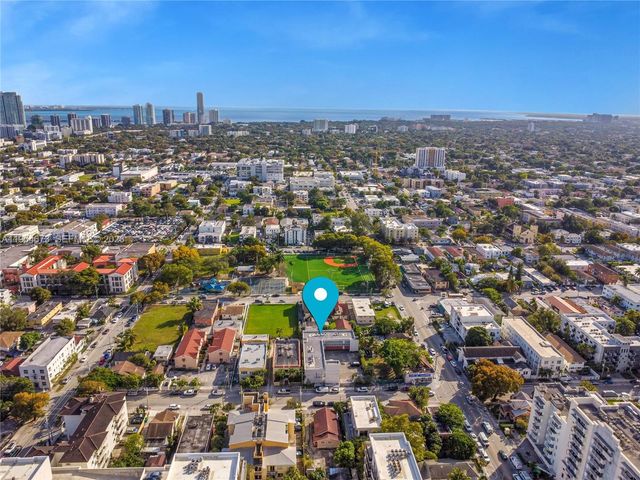 750 SW 2nd St, Miami, FL 33130