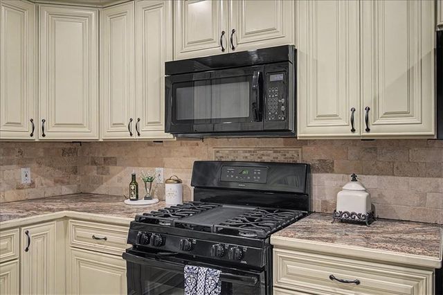 71 Worthington Drive NE, Marietta, GA 30068