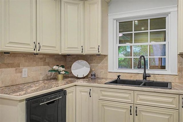 71 Worthington Drive NE, Marietta, GA 30068