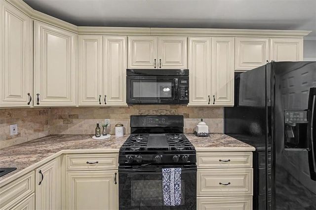71 Worthington Drive NE, Marietta, GA 30068