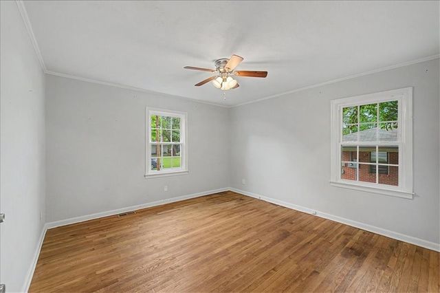 71 Worthington Drive NE, Marietta, GA 30068