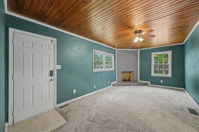 71 Worthington Drive NE, Marietta, GA 30068