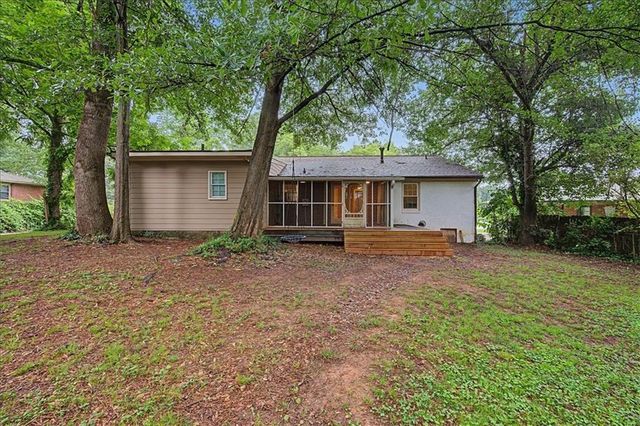 71 Worthington Drive NE, Marietta, GA 30068