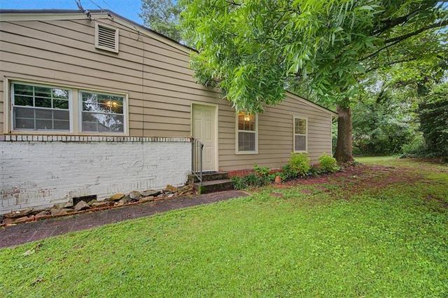 71 Worthington Drive NE, Marietta, GA 30068