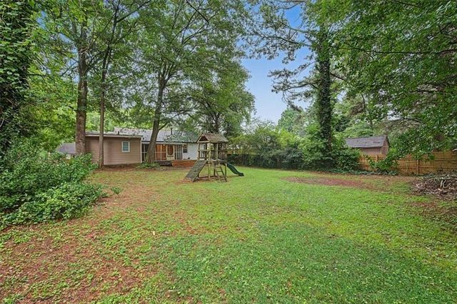 71 Worthington Drive NE, Marietta, GA 30068