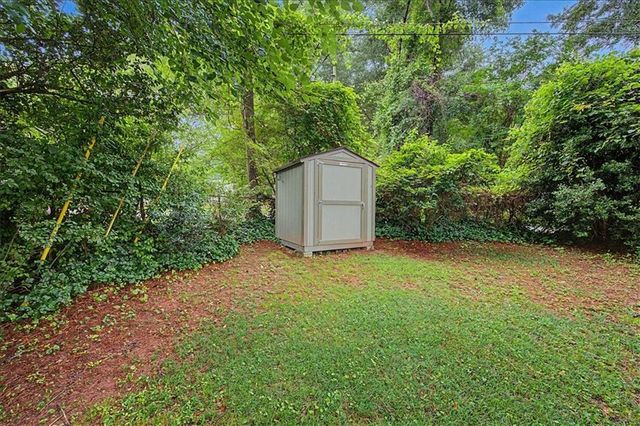 71 Worthington Drive NE, Marietta, GA 30068