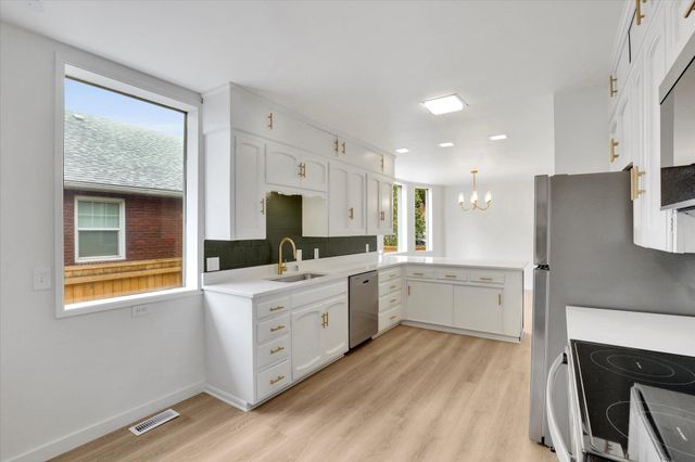 2423 W DALTON Ave, Spokane, WA 99205