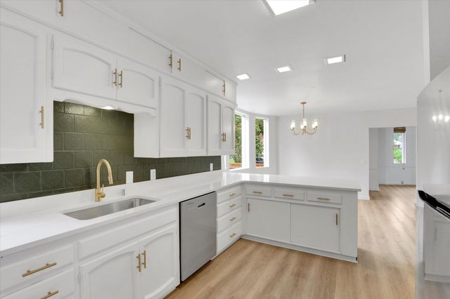 2423 W DALTON Ave, Spokane, WA 99205