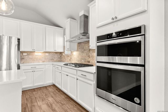 2255 OAK RUN PKWY, New Braunfels, TX 78132