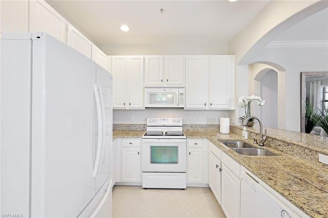 1423 Santiago CIR 1702, Naples, FL 34113