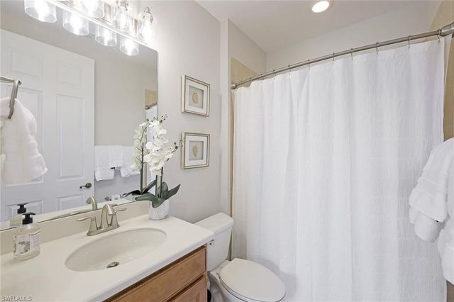 1423 Santiago CIR 1702, Naples, FL 34113