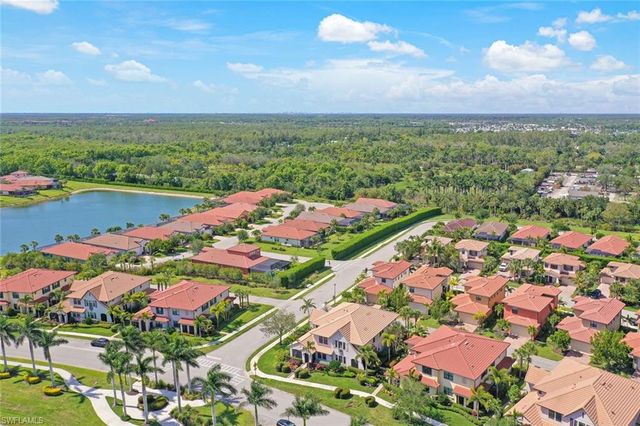 1423 Santiago CIR 1702, Naples, FL 34113