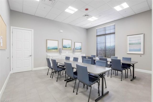 1423 Santiago CIR 1702, Naples, FL 34113