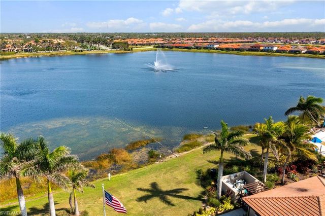 1423 Santiago CIR 1702, Naples, FL 34113