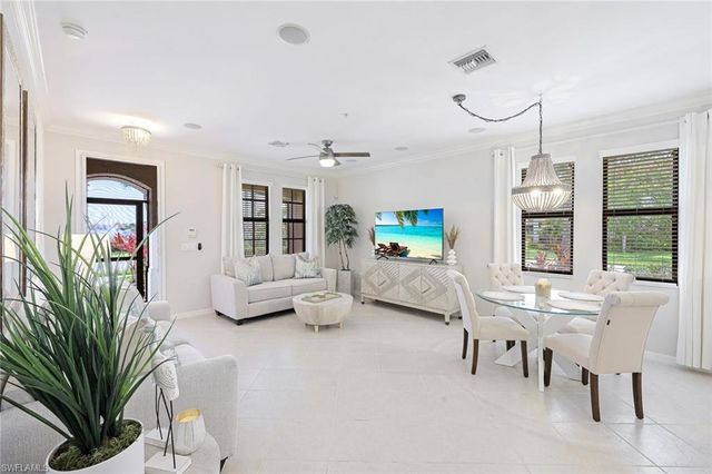 1423 Santiago CIR 1702, Naples, FL 34113