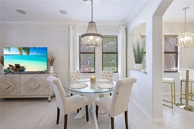 1423 Santiago CIR 1702, Naples, FL 34113