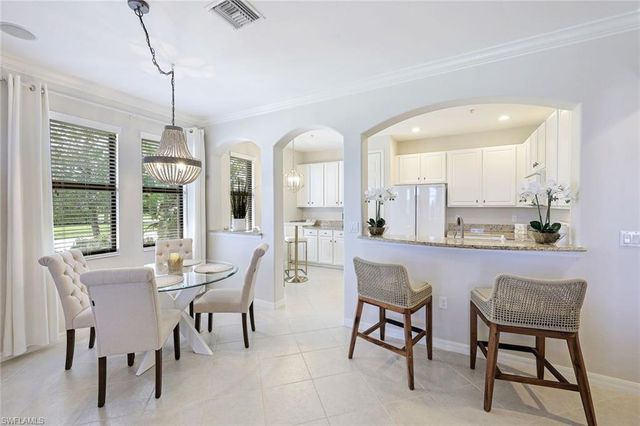 1423 Santiago CIR 1702, Naples, FL 34113