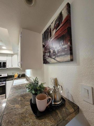 2100 Madera Road, Sacramento, CA 95825