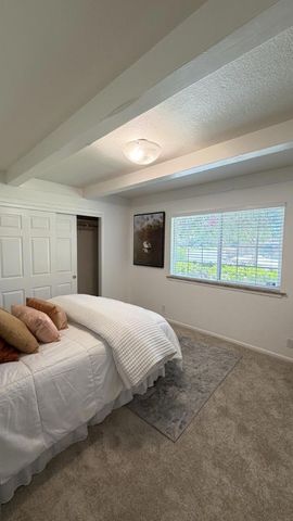 2100 Madera Road, Sacramento, CA 95825