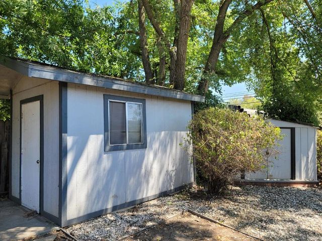 2100 Madera Road, Sacramento, CA 95825