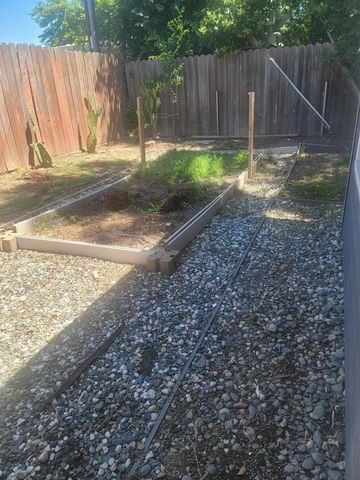 2100 Madera Road, Sacramento, CA 95825