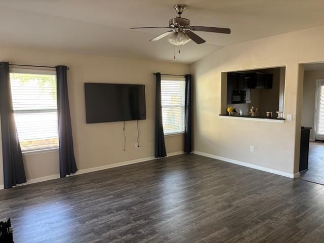 501 San Antonio Riverwalk ST, Hutto, TX 78634