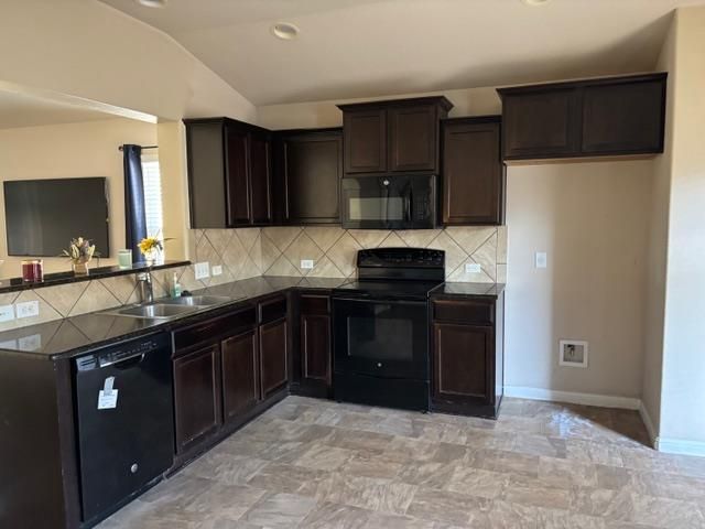 501 San Antonio Riverwalk ST, Hutto, TX 78634