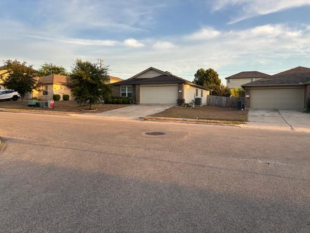 501 San Antonio Riverwalk ST, Hutto, TX 78634